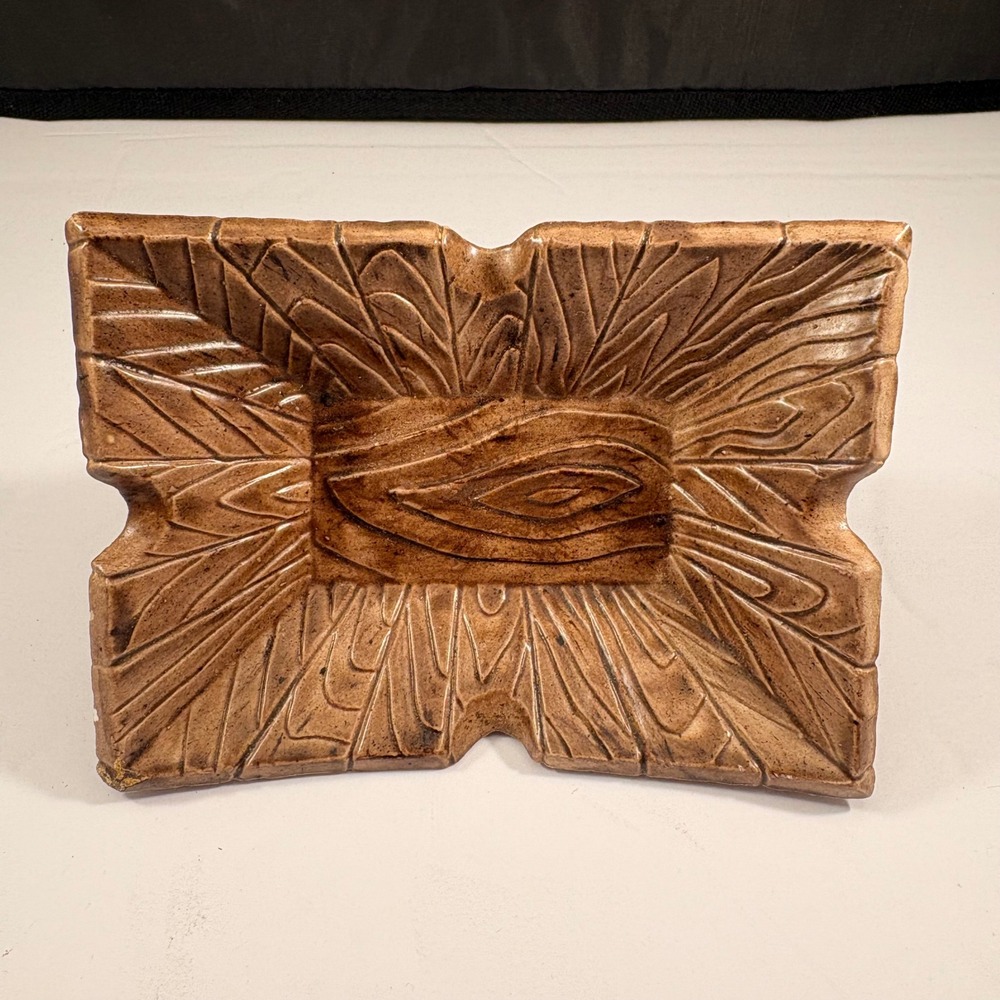 Vintage Field Studio Pottery Brutalist Wood Grain Ceramic Ashtray Brown Glazed